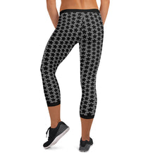 Load image into Gallery viewer, Star Gray Capri Leggings