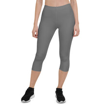 Load image into Gallery viewer, Gray Capri Leggings