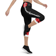 Load image into Gallery viewer, Flower Capri Leggings