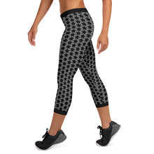 Load image into Gallery viewer, Star Gray Capri Leggings