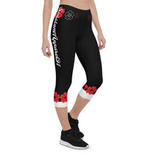 Load image into Gallery viewer, Flower Capri Leggings