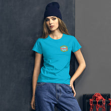 Cargar imagen en el visor de la galería, Seastorm Beach Life Hawaii USA, Cold Colors - Women's short sleeve t-shirt