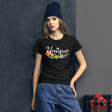 Cargar imagen en el visor de la galería, Unique Women&#39;s short sleeve t-shirt
