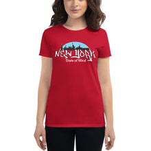 Cargar imagen en el visor de la galería, New York State of Mind Hot Women&#39;s short sleeve t-shirt
