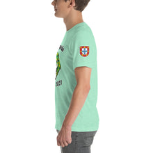 Carregar imagem no visualizador da galeria, Leão Campeão 2020-2021 - Short-Sleeve Unisex T-Shirt
